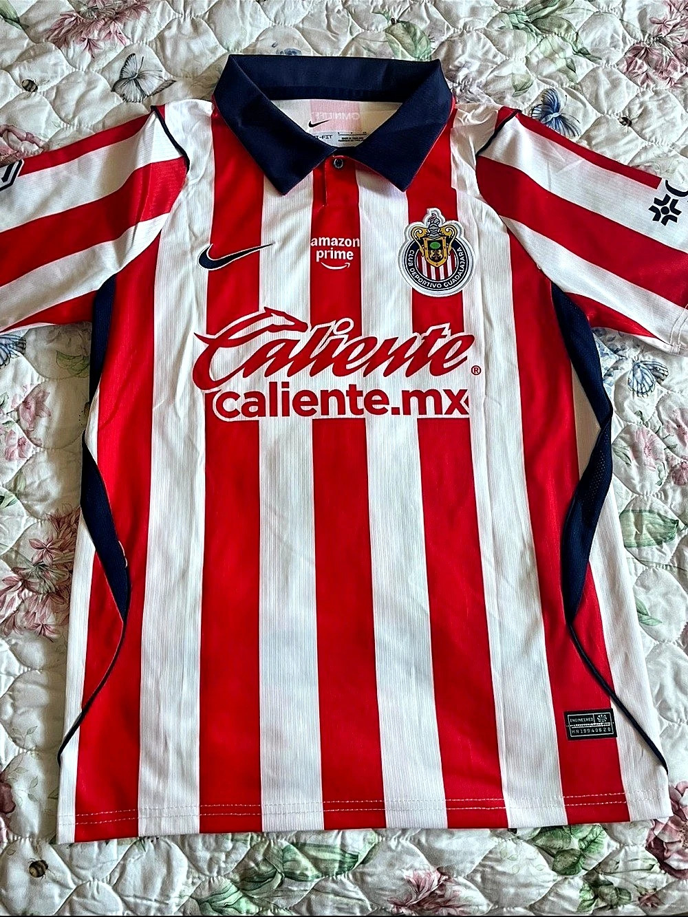 Nike Chivas Guadalajara Caliente.mx Soccer Jersey Red & White Striped